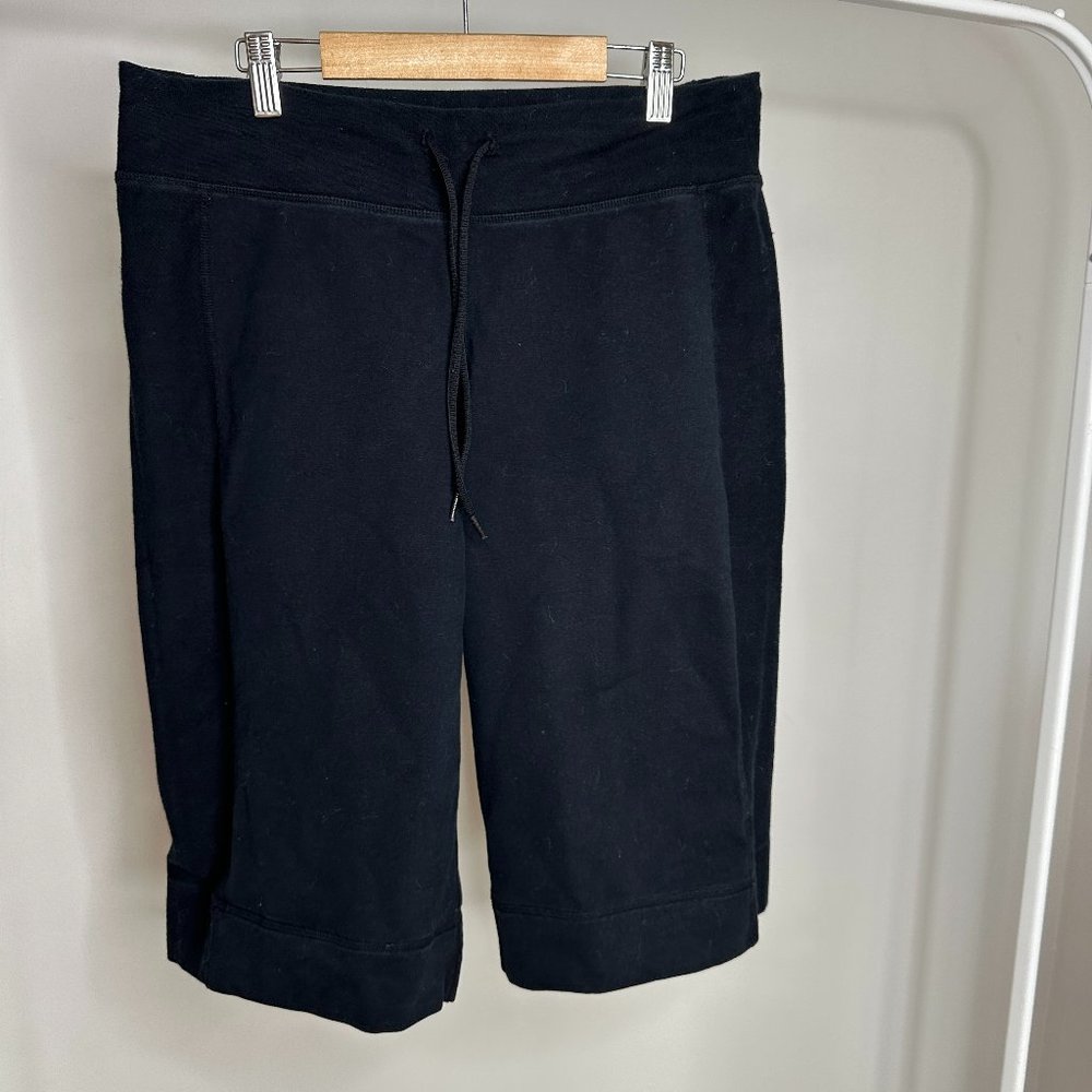 Lululemon Vintage Wide Leg Capri Shorts